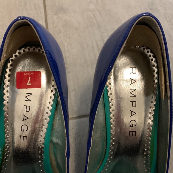 Beautiful Womens heals 7 - Picture 6 of 7